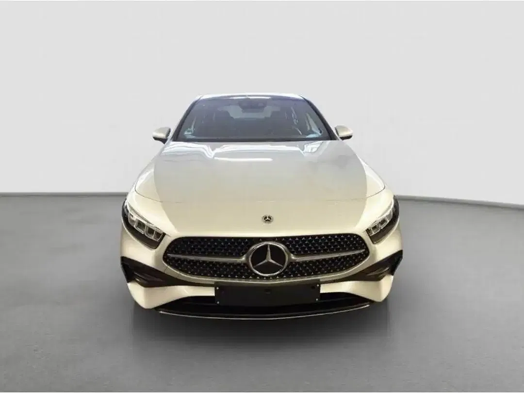 Mercedes-Benz A 200 AMG - Thumbnail 3