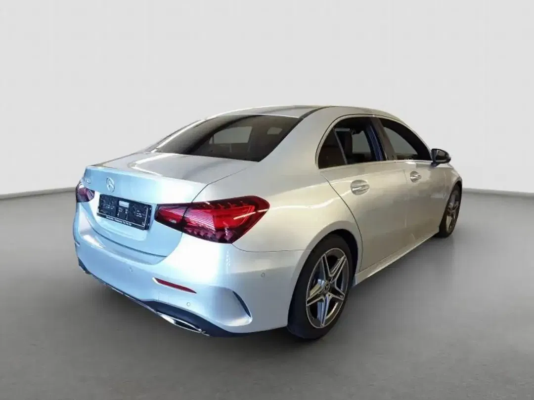 Mercedes-Benz A 200 AMG - Thumbnail 6