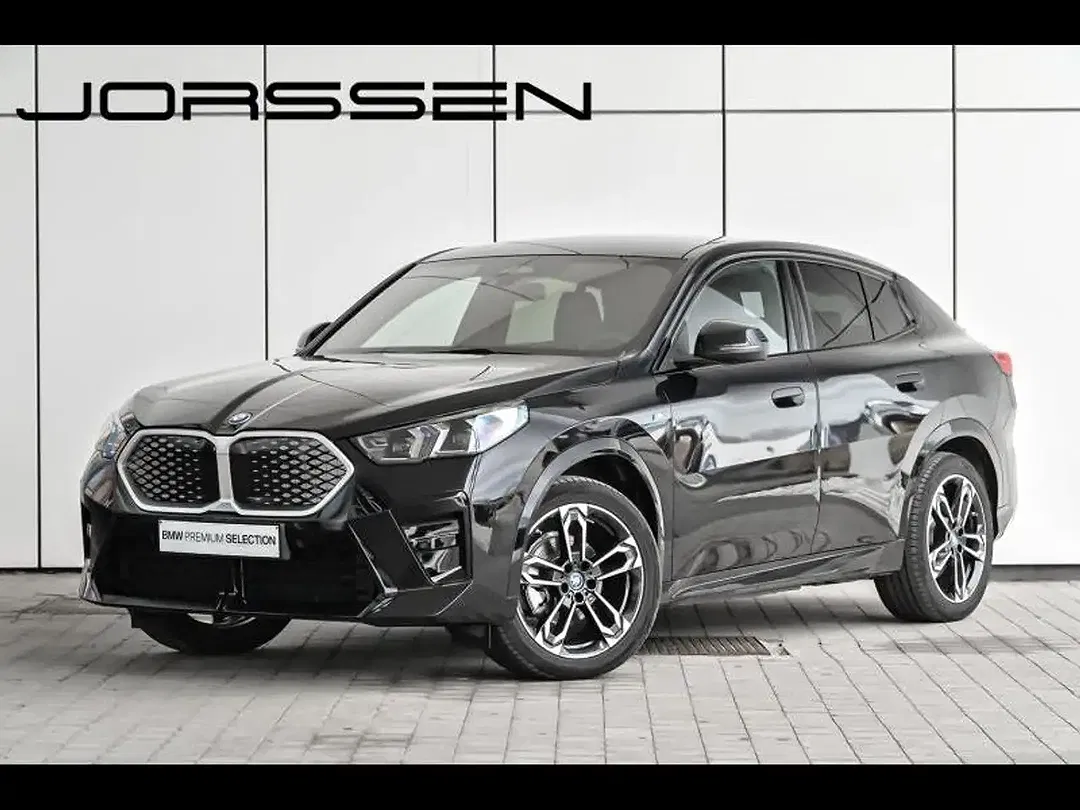 BMW iX2 M - foto 1