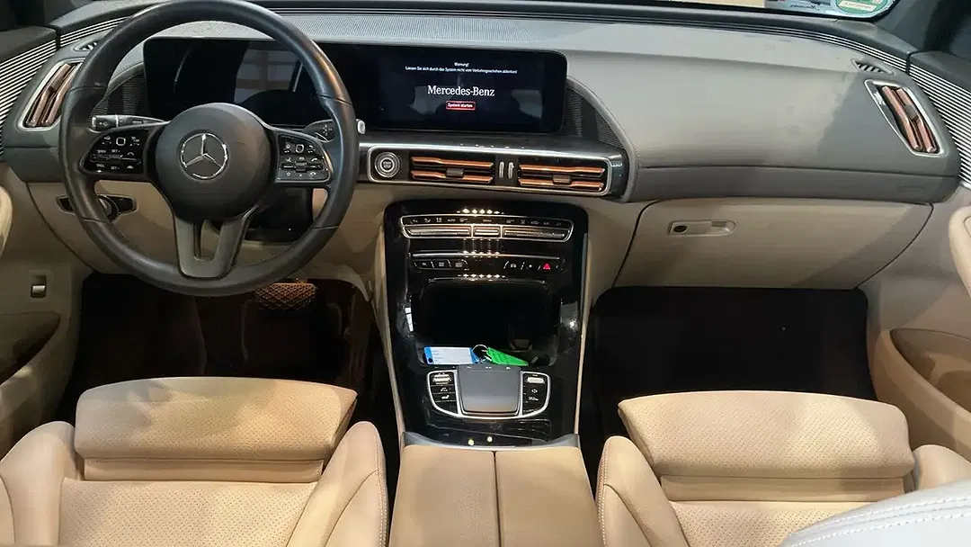 Mercedes-Benz EQC 400 4MATIC - Thumbnail 6