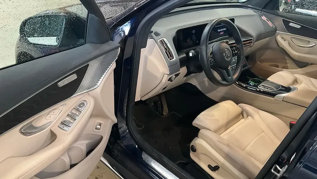 Mercedes-Benz EQC 400 4MATIC - Thumbnail 7
