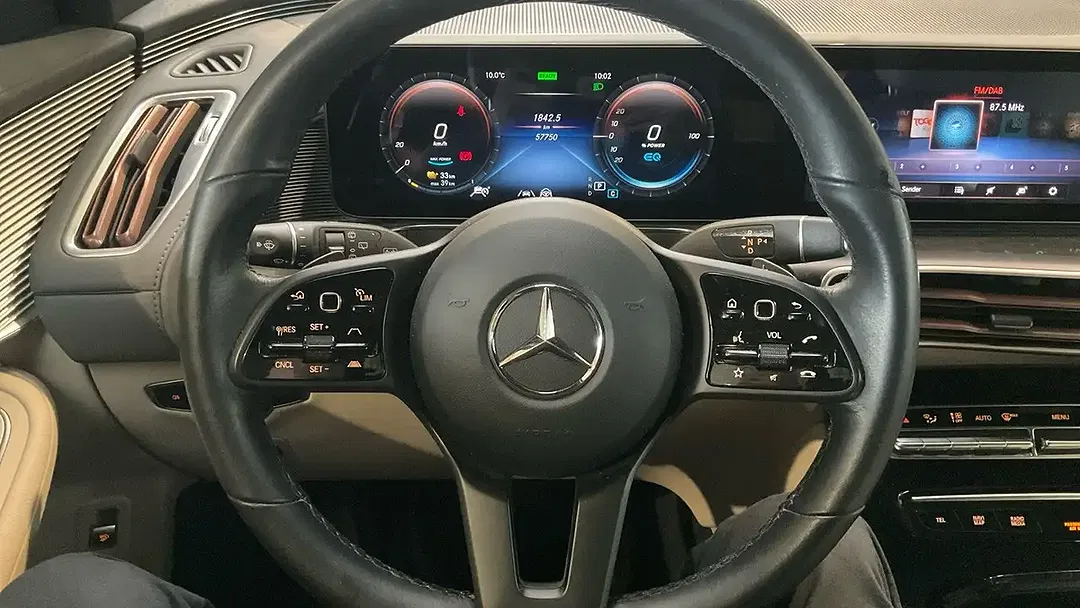 Mercedes-Benz EQC 400 4MATIC - Thumbnail 8