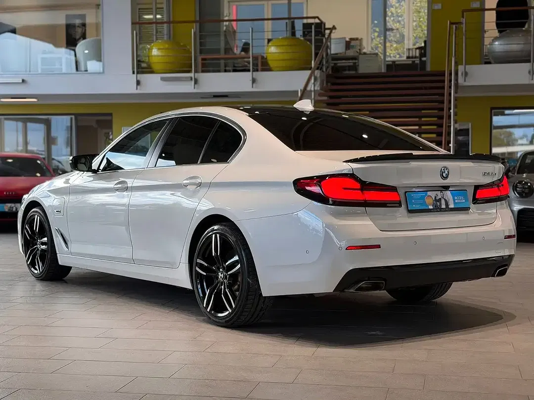 BMW 530 Business - Thumbnail 3
