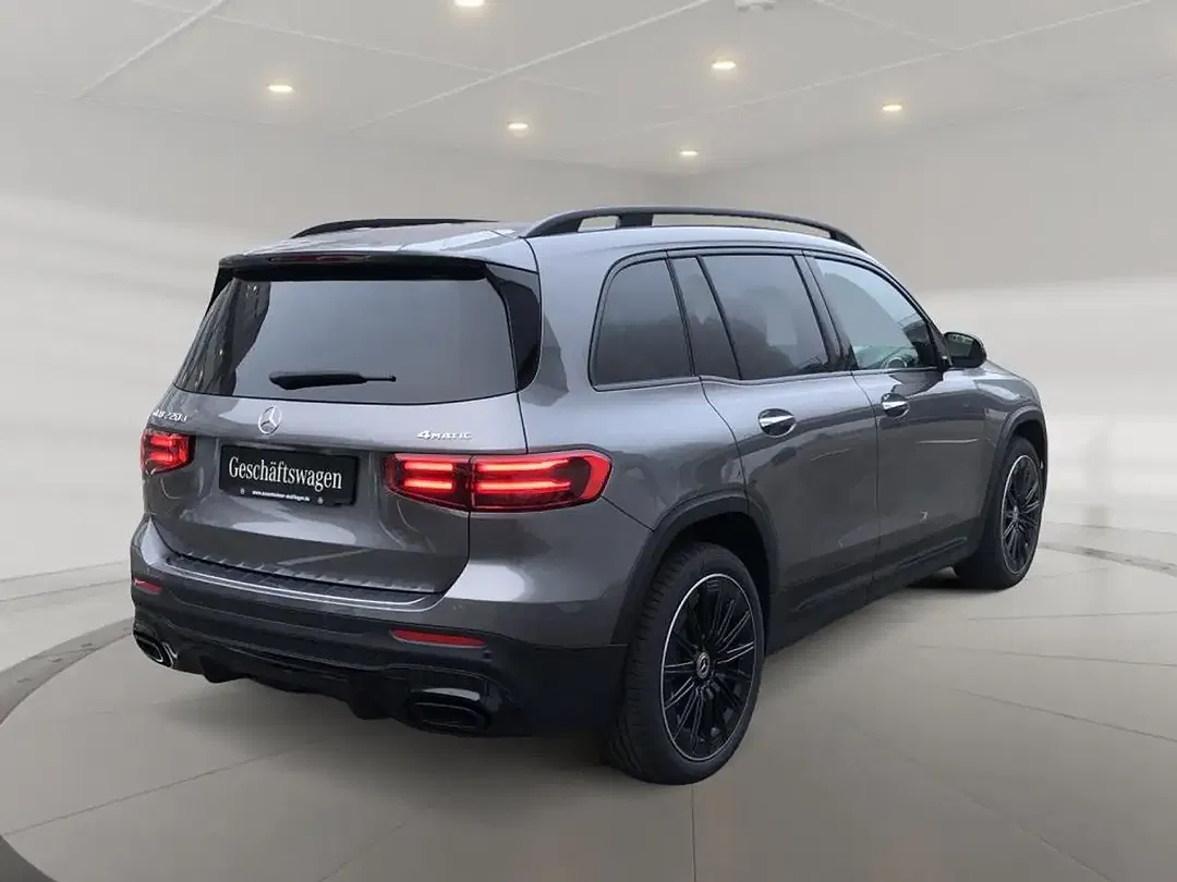 Mercedes-Benz GLB 220 4MATIC AMG MBUX Burmester Night - foto 2