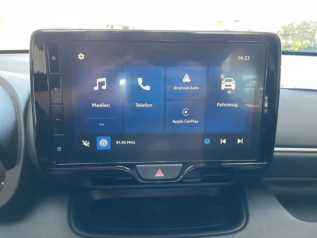 Mazda 2 1.5 VVT-i Hybrid Centre-Line - Thumbnail 12