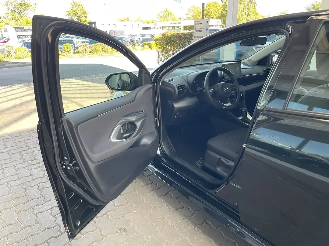 Mazda 2 1.5 VVT-i Hybrid Centre-Line - Thumbnail 6