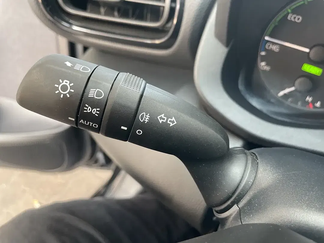 Mazda 2 1.5 VVT-i Hybrid Centre-Line - Thumbnail 9