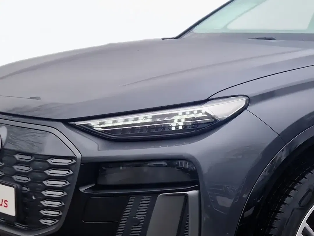 Audi Q6 e-tron S line - Thumbnail 6