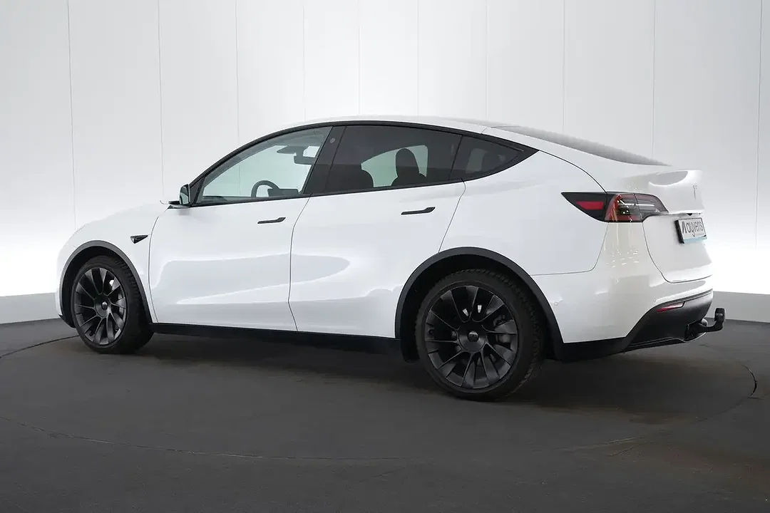 Tesla Model Y Dual Motor Long Range - Afbeelding 1