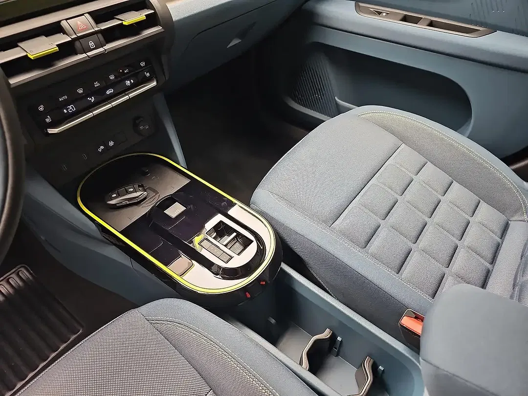 Fiat Grande Panda EV La Prima - Thumbnail 12