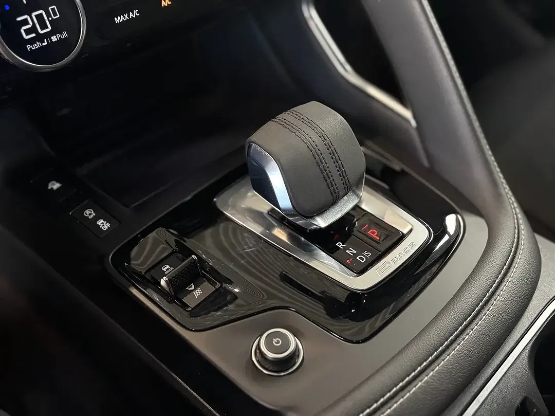 Jaguar E-Pace R-Dynamic S - Thumbnail 13