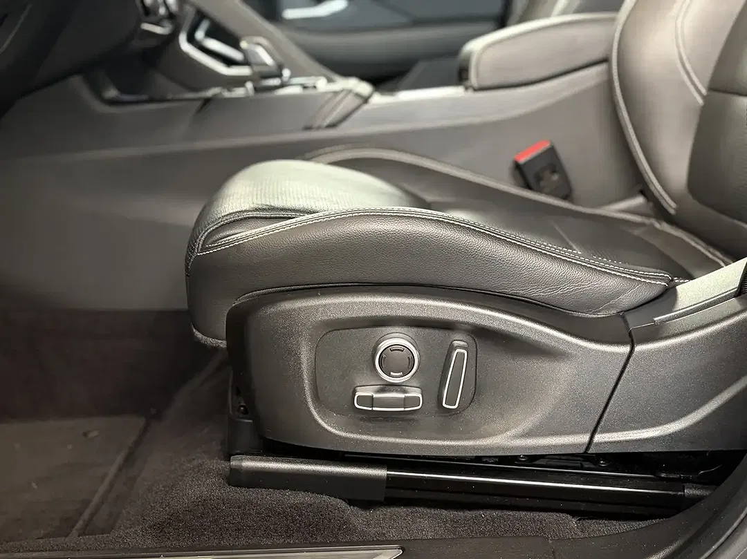 Jaguar E-Pace R-Dynamic S - Thumbnail 9