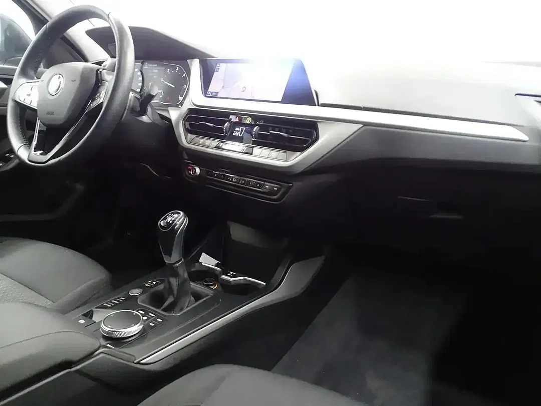 BMW 116 - Thumbnail 8