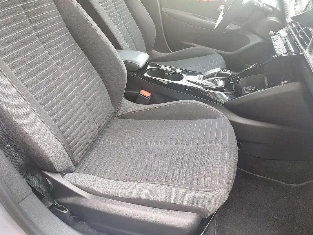 Peugeot 208 Active Pack - Thumbnail 9