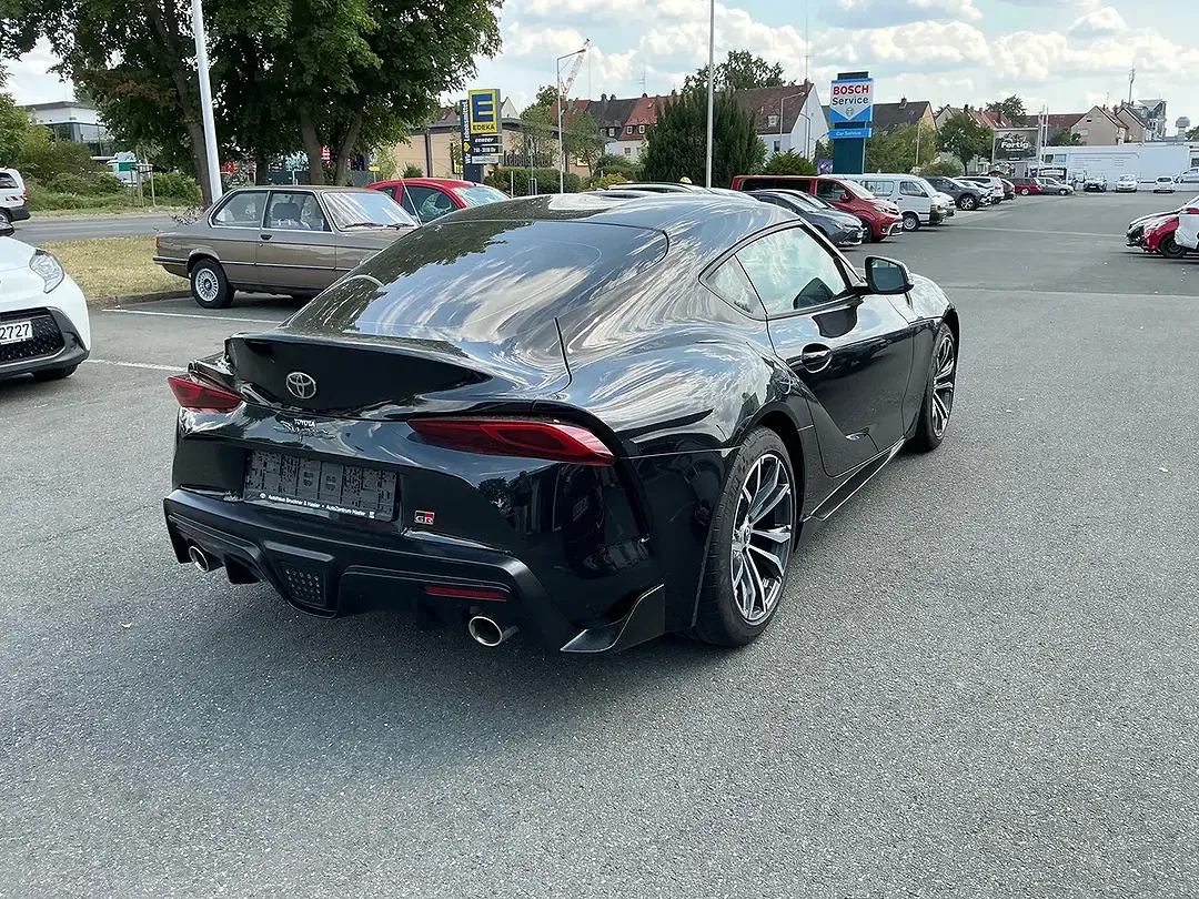 Toyota Supra - foto 2