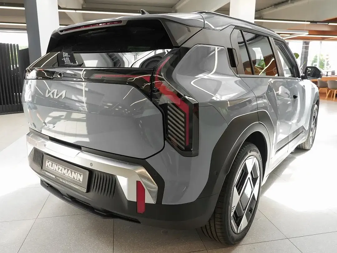 Kia EV3 Earth - Thumbnail 3