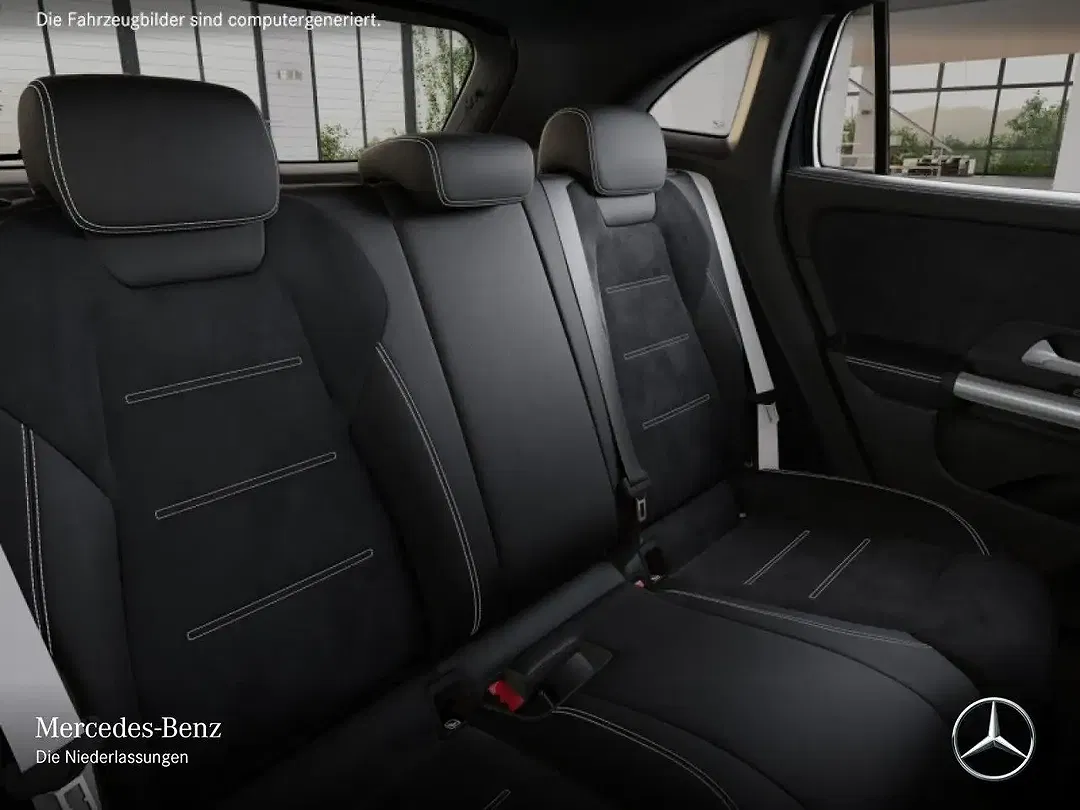 Mercedes-Benz GLA 200 AMG Night - Thumbnail 11