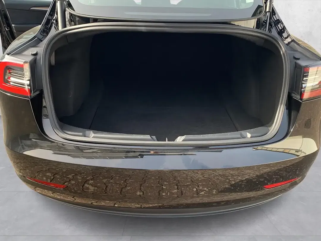 Tesla Model 3 AWD Long Range - Thumbnail 15