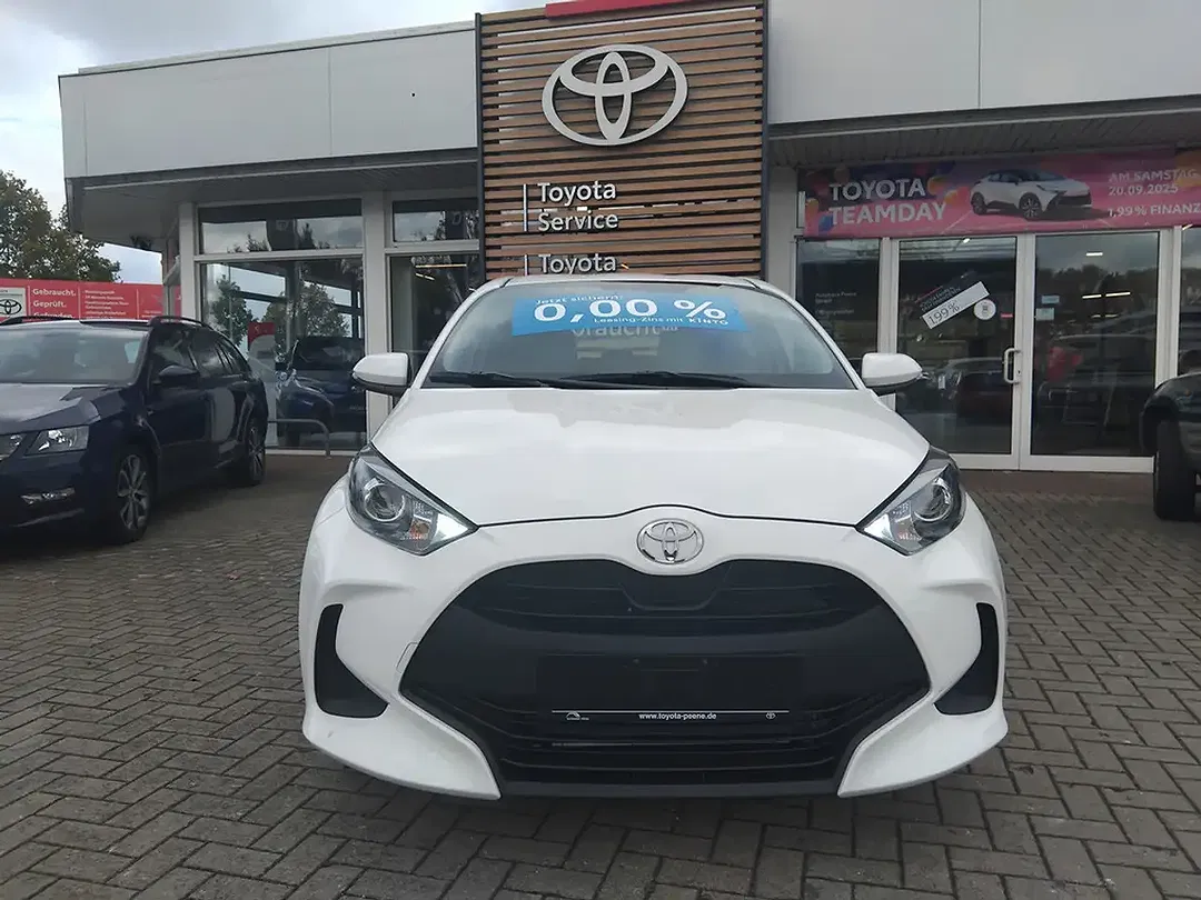 Toyota Yaris 1.5 Hybrid Business Edition - Thumbnail 5