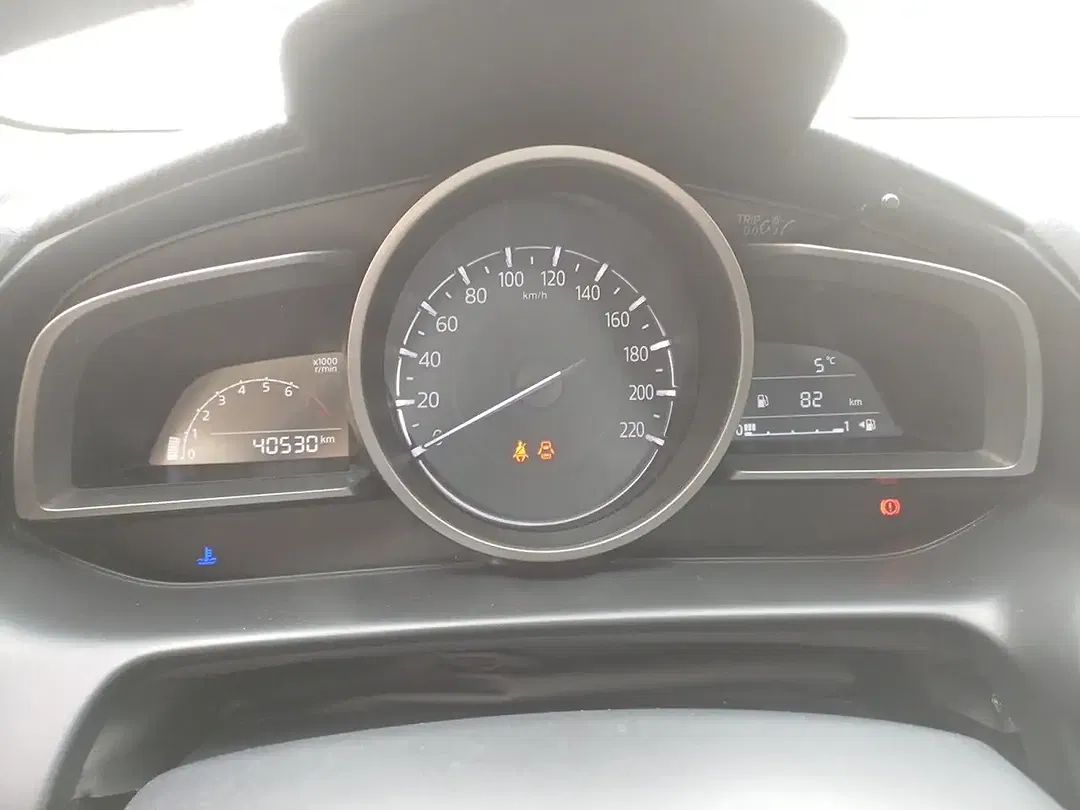 Mazda 2 Life Plus - Thumbnail 14