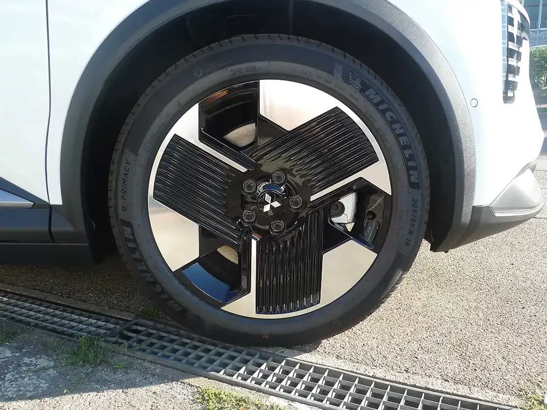 Mitsubishi Eclipse Cross Diamant Plus - Thumbnail 5