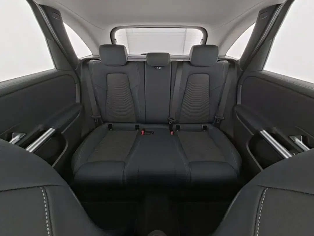 Mercedes-Benz B 200 - Thumbnail 15