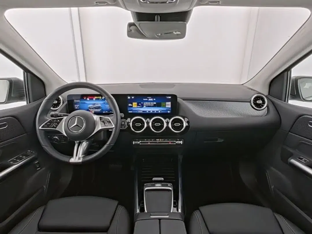 Mercedes-Benz B 200 - Thumbnail 9