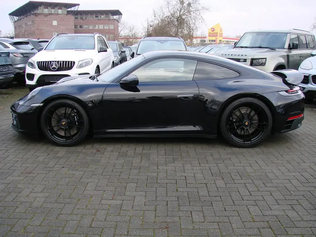 Porsche 992 Lightweight GT3 Carrera GTS - Thumbnail 5