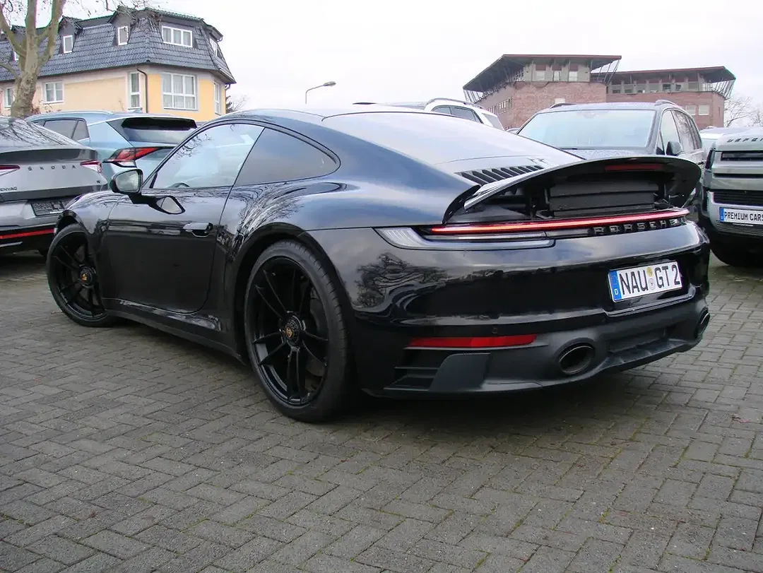 Porsche 992 Lightweight GT3 Carrera GTS - Thumbnail 6