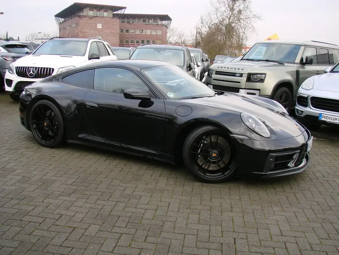 Porsche 992 Lightweight GT3 Carrera GTS - Thumbnail 7