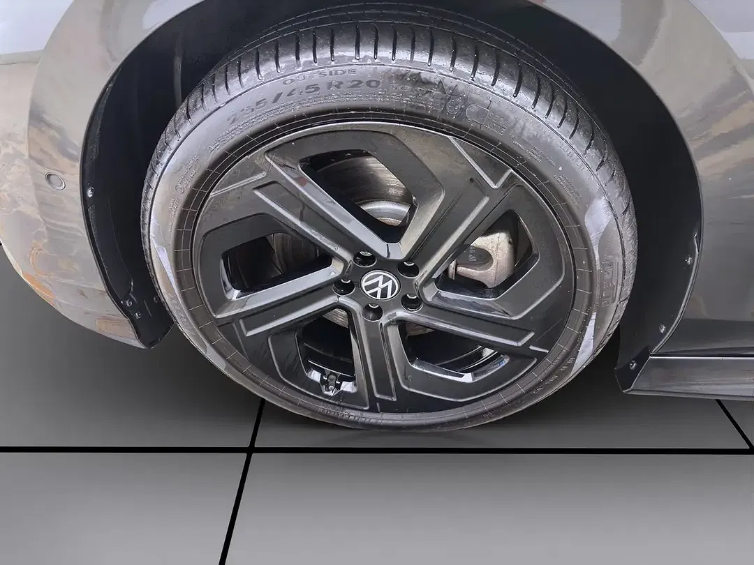 Volkswagen ID.7 4Motion - Thumbnail 9
