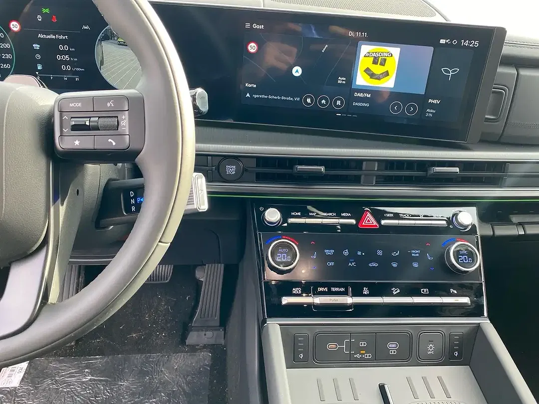 Hyundai SANTA FE PHEV Hybrid Blackline - Thumbnail 9