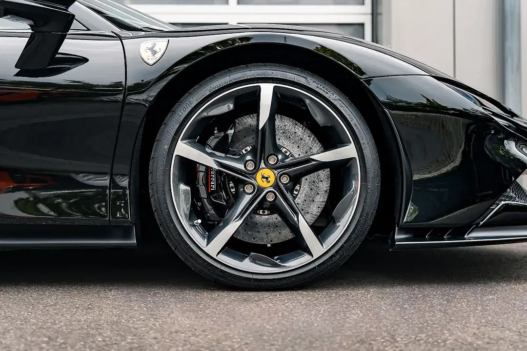 Ferrari SF90 Spider - Thumbnail 14