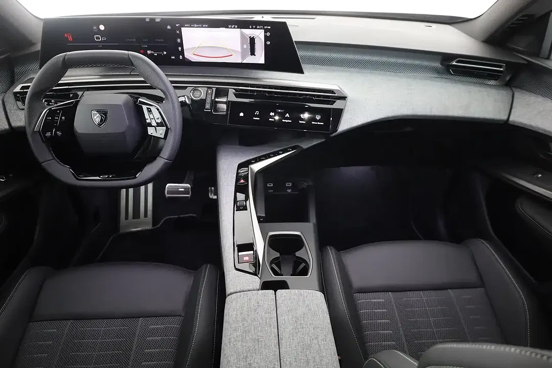 Peugeot 5008 AUT MHEV GT - Thumbnail 8