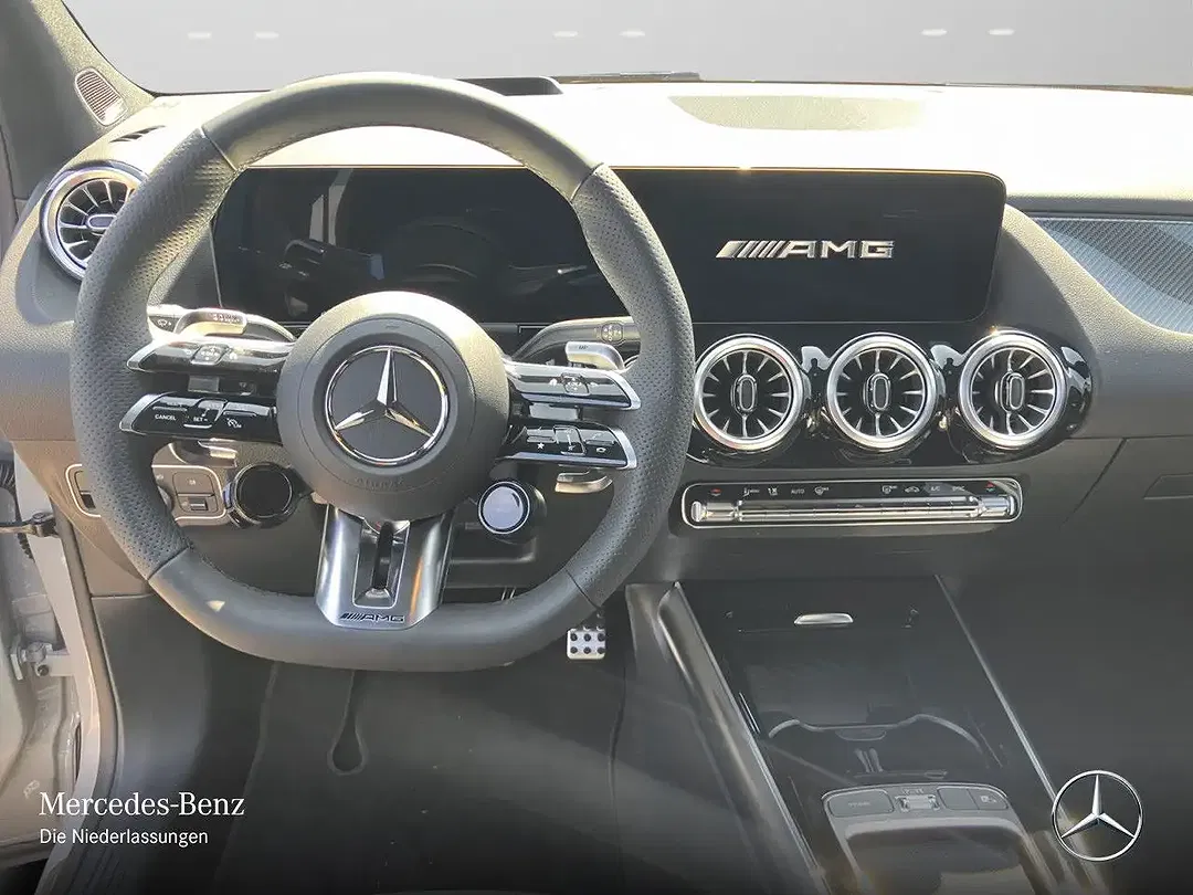 Mercedes-Benz GLA 35 AMG 4MATIC Burmester - Thumbnail 9