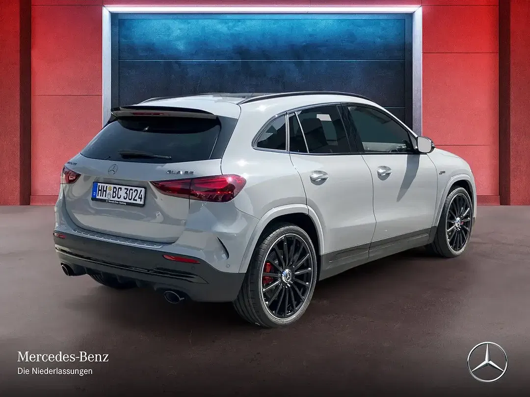 Mercedes-Benz GLA 35 AMG 4MATIC Burmester - Thumbnail 4