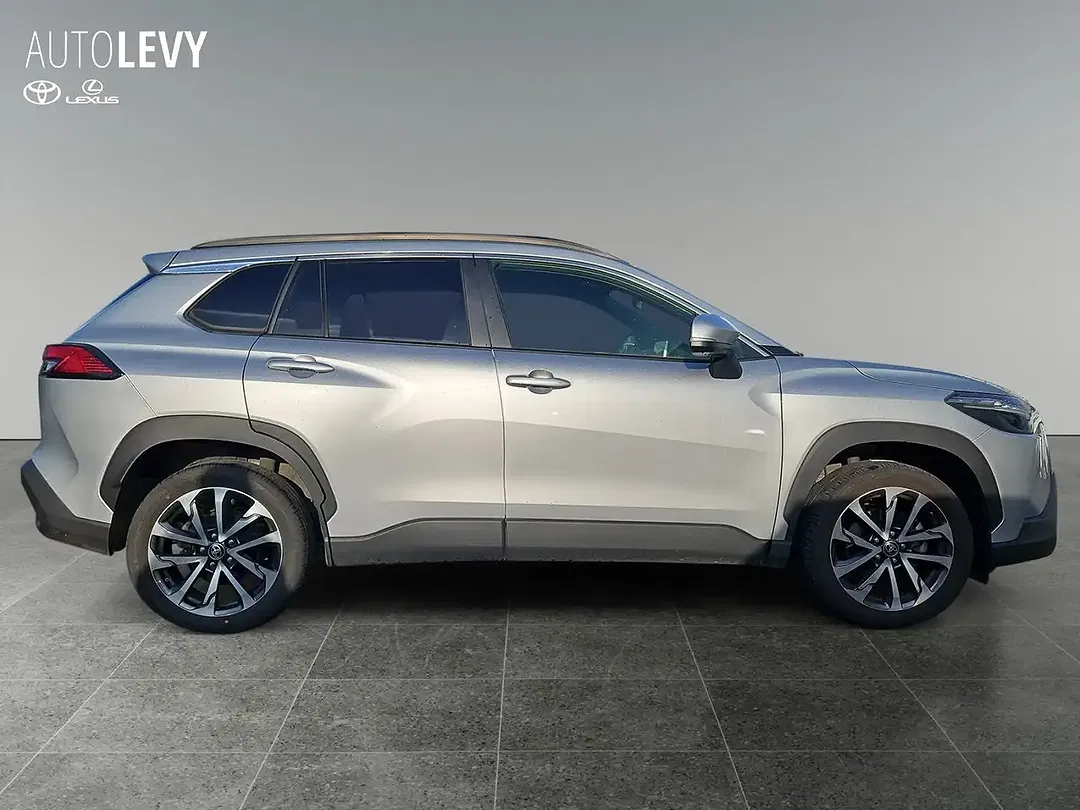 Toyota Corolla Cross Style - Thumbnail 7