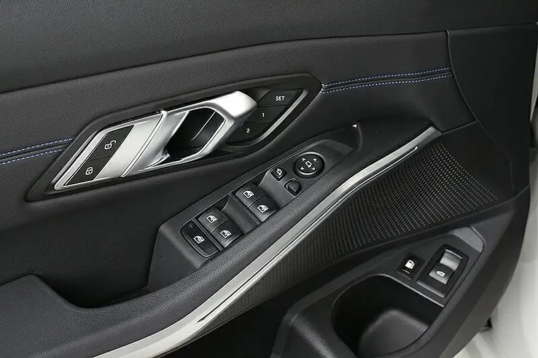 BMW 330 M Sport - Thumbnail 13