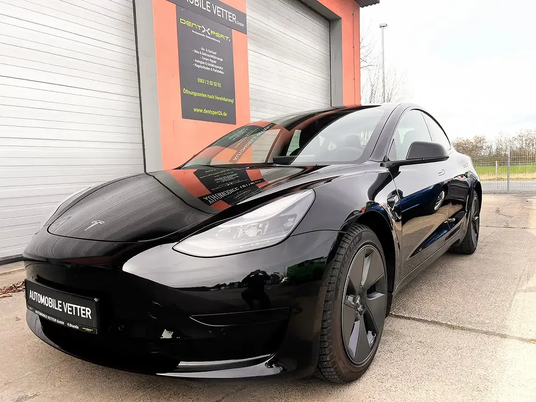 Tesla Model 3 RWD - foto 1