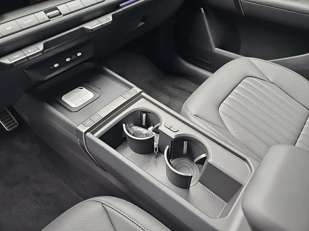 Kia Seltos 1.6 T-GDI DCT AWD - Thumbnail 10