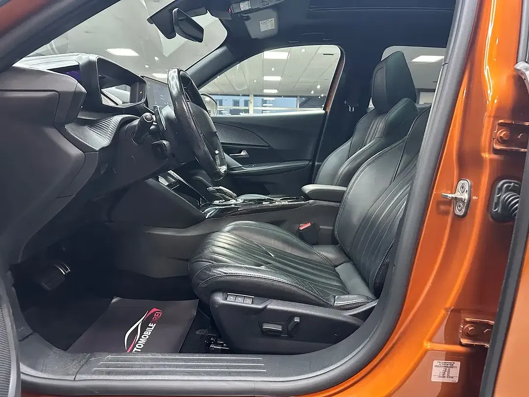 Peugeot 2008 GT - Thumbnail 13