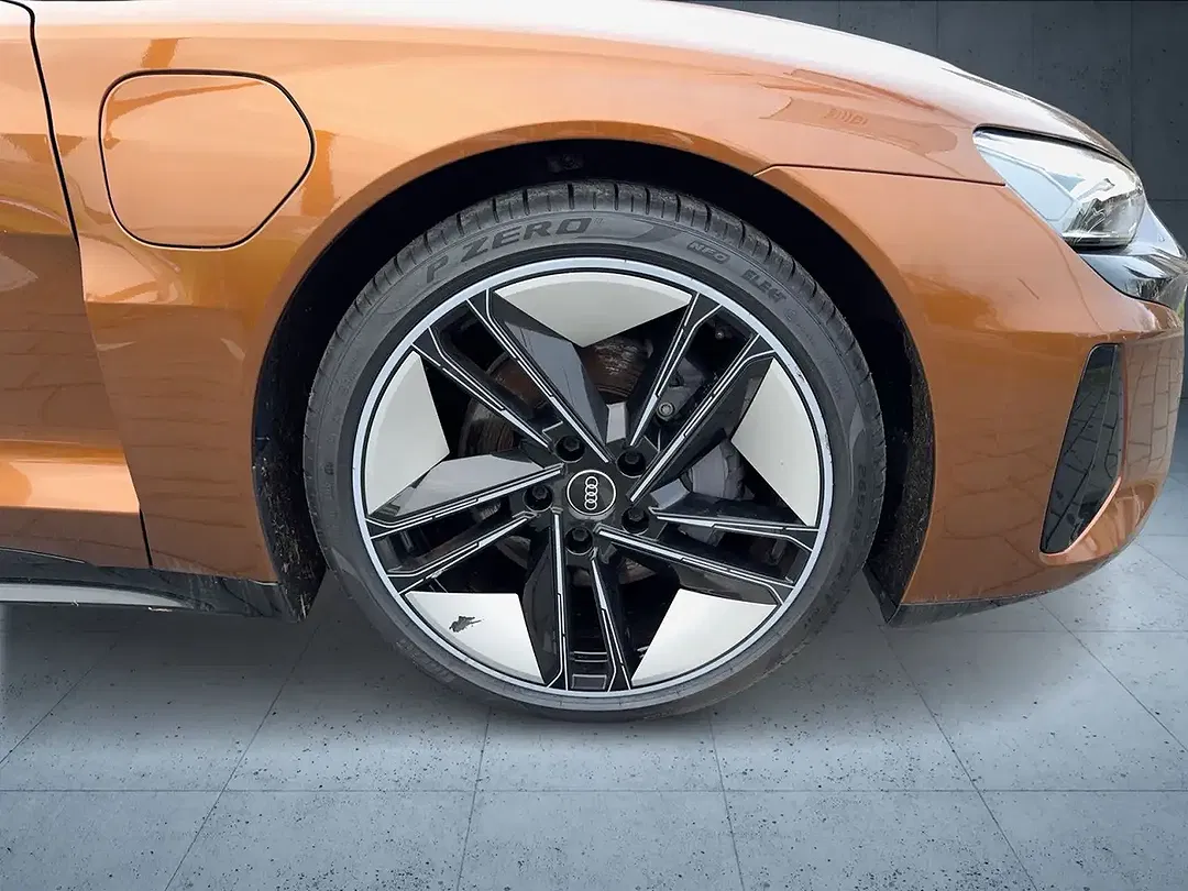 Audi e-tron GT Matrix LED - Thumbnail 7