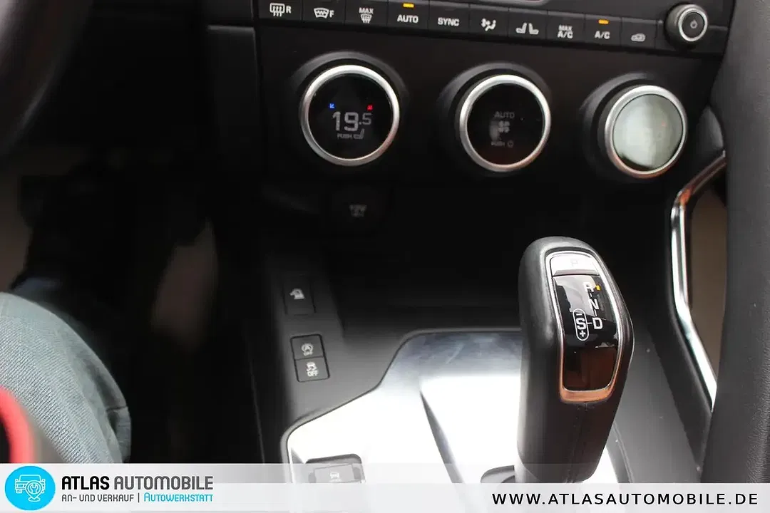 Jaguar E-Pace 4x4 HSE - Thumbnail 11