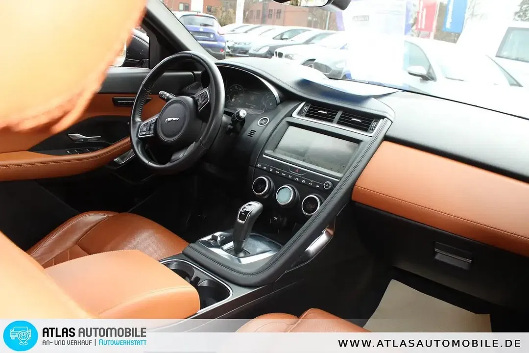 Jaguar E-Pace 4x4 HSE - Thumbnail 8