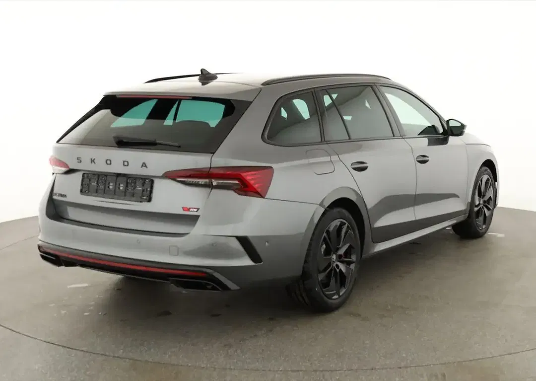 Skoda Octavia 2.0 TSI DSG vRS Combi - foto 2