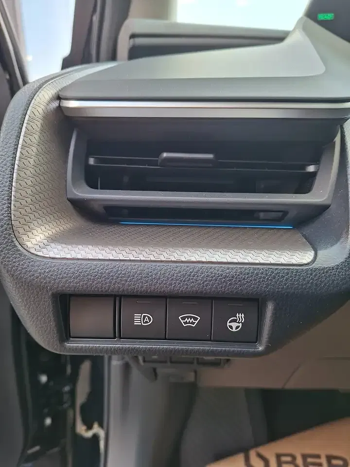 Toyota Prius VVT-i Hybrid PHEV Executive - Thumbnail 10