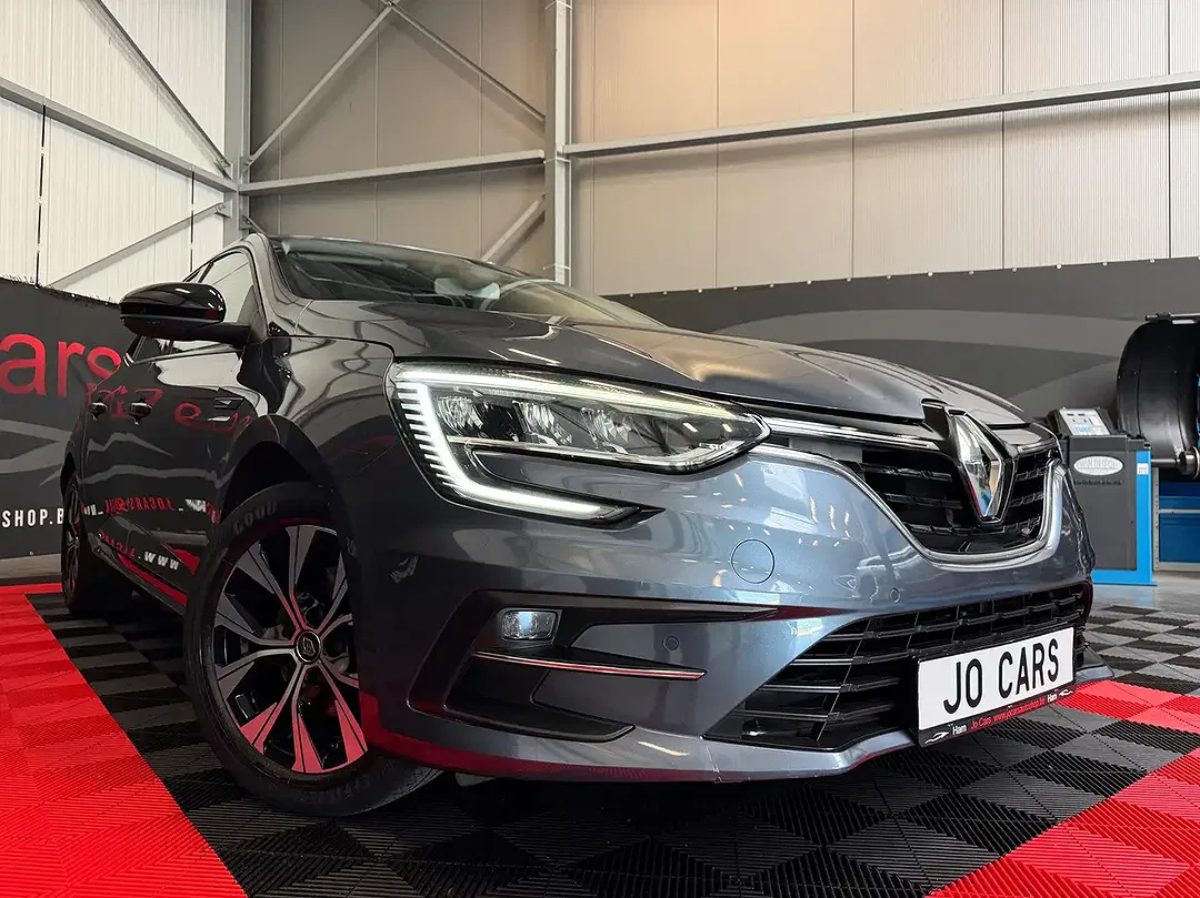 Renault Megane TCe Limited - Thumbnail 4