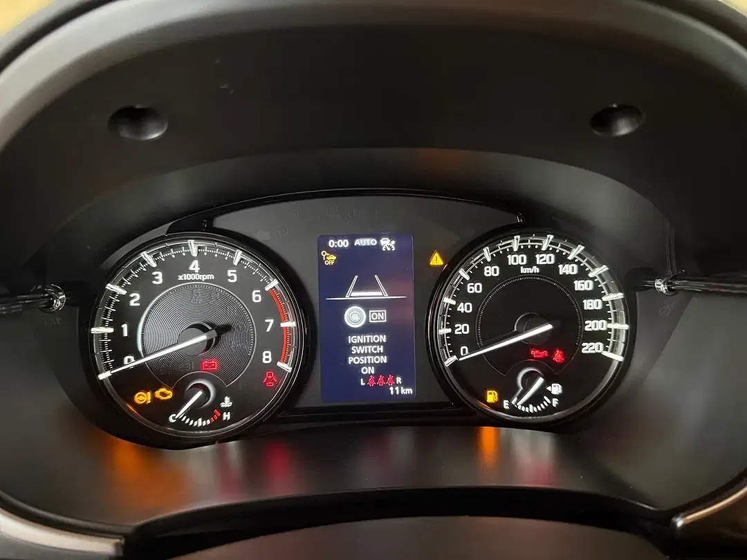 Suzuki Vitara Hybrid 1.4 AllGrip GL+ - Thumbnail 10