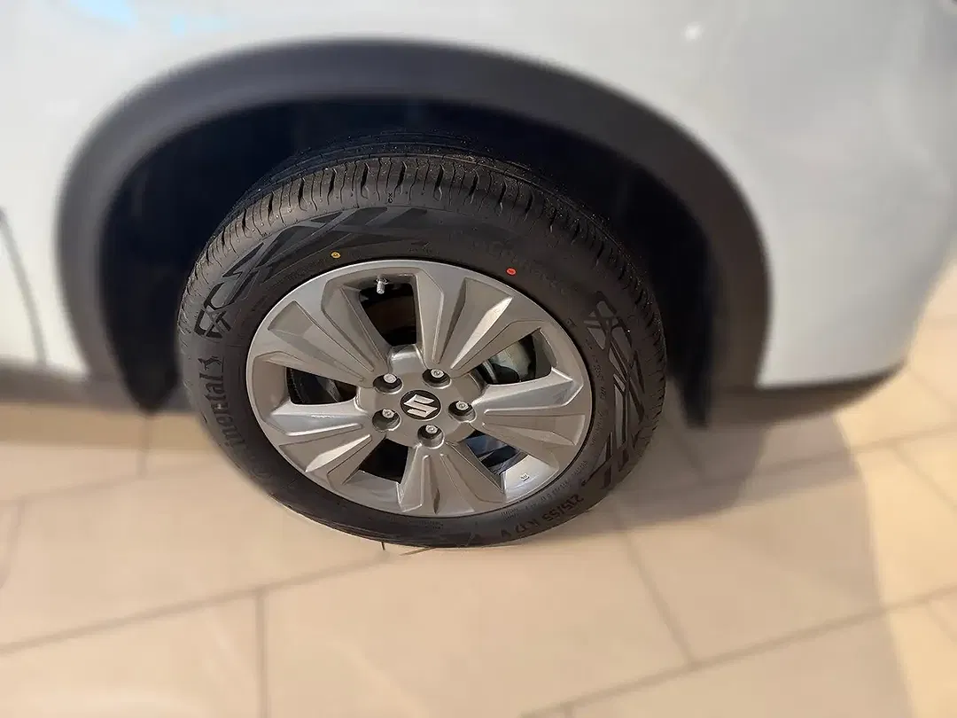 Suzuki Vitara Hybrid 1.4 AllGrip GL+ - Thumbnail 7