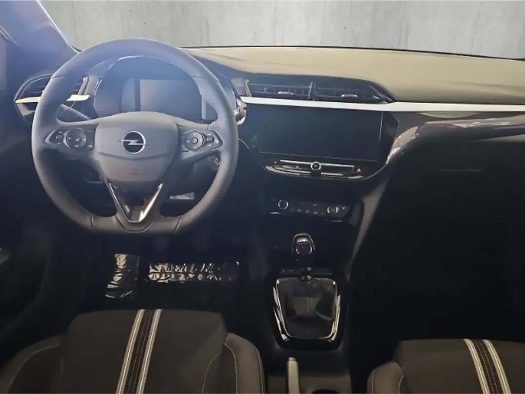 Opel Corsa GS - Thumbnail 10